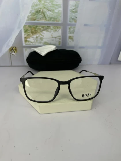 عینک طبی هوگو باس 56019