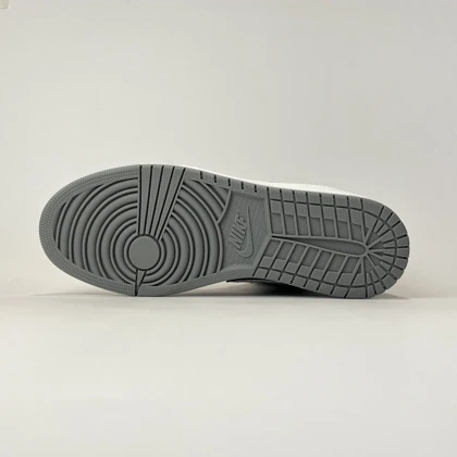 کفش روزمره نایک تراویس ساق‌دار اسکات طوسی مشکی