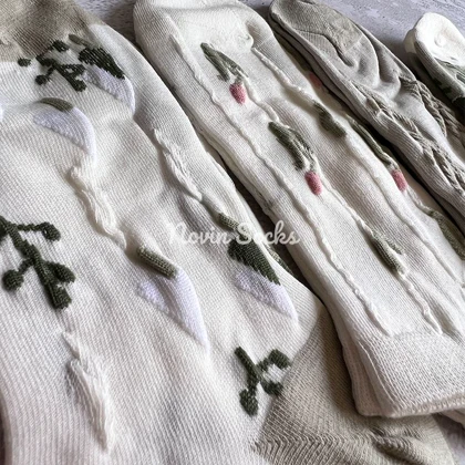 جوراب مچی طرح بابونه و کاکتوس