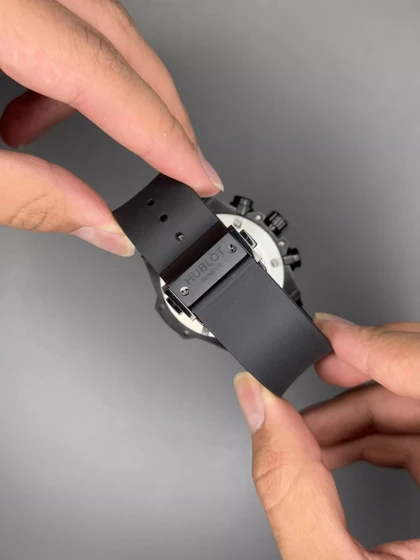 ساعت مچی اوبلو بیگ بنگ قاب کربن بند رابر مشکی Hublot Big Bang