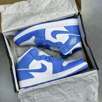 کفش نایک ایر جردن وان ساق‌دار سفید آبی Nike Air Jordan 1 High White Blue