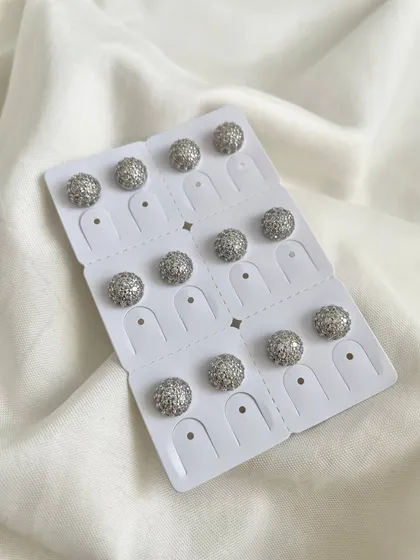 گوشواره میخی طرح گوی فول نگین