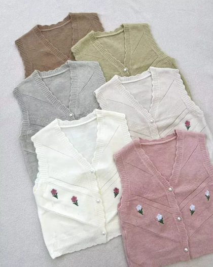 جلیقه بافت گلدوزی دکمه مروارید کد 5445