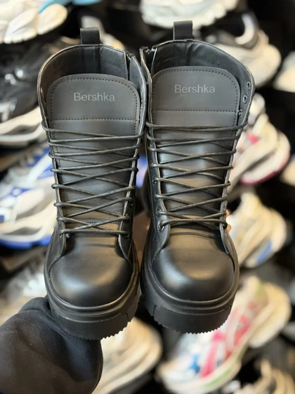 بوت لژدار برشکا