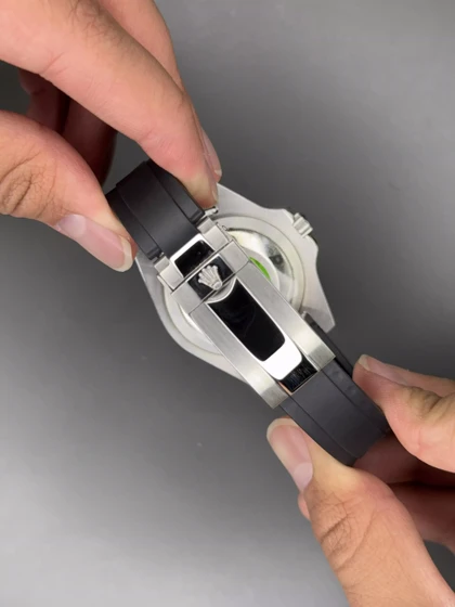 ساعت مچی رولکس سابمارینر بند رابر مشکی صفحه مشکی Rolex Submariner