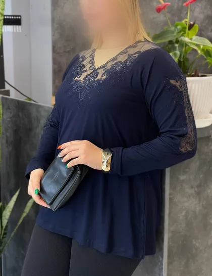 بلوز یقه گلدوزی ماهک کد : b004