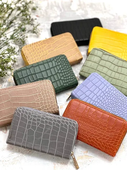 کیف پول زنانه