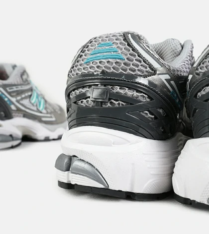 کفش کتانی طوسی خاکستری New Balance 1906R