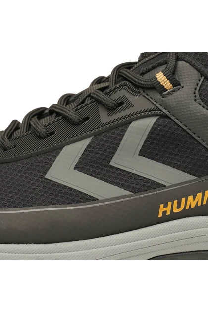 کفش های طبیعت گردی hummel