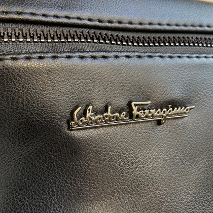 کیف دستی چرمی Ferragamo