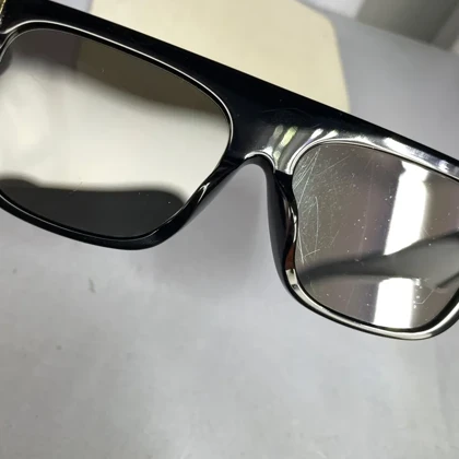 عینک آفتابی برند بوتگا ونتا مدل BO1060 اوتلت (دارای ایراد)