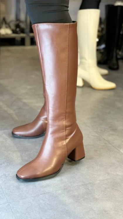 بوت پاشنه‌بلند جیران کد 8000