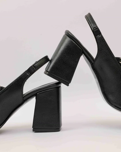 1055 - کفش پشت‌باز رکاب نگینی 1055