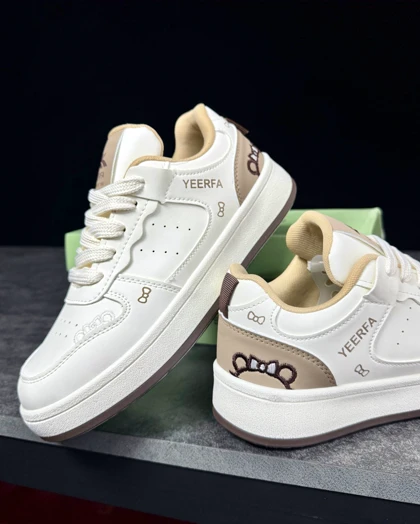 ونس دخترانه مدل هلوکیتی