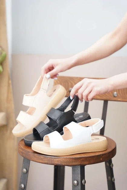 صندل طبی زنانه لبخند