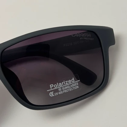 عینک آفتابی پلاریزه اسپرت کررا CARRERA طوسی مناسب رانندگی به همراه کاور پارچه ای و دستمال نانو مخصوص کد 2218
