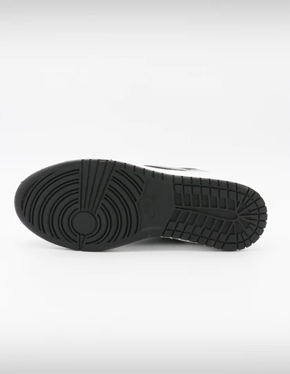 کتانی روزانه مردانه نایک Nike Air Jordan 1 Mid Dark M