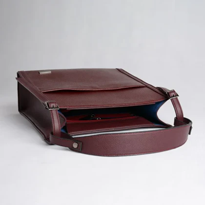 کیف دوشی دانشجویی چرم زنانه روشا