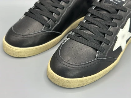 کتانی گلدن گوس بال استار چرم مشکی سفید مشکی/Golden Goose Ball star