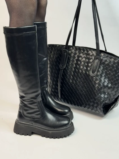 &quot; چکمه &quot; بلند شیکو 390