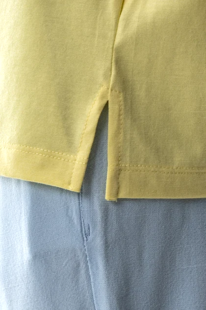 تیشرت ریلکس فیت چاک‌دار زنانه