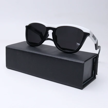 عینک برند OAKLEY کد 181471