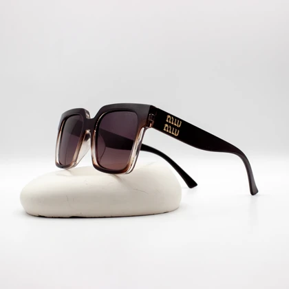 عینک آفتابی زنانه میو میو miu miu مدل P3587