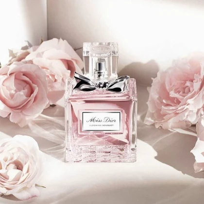 عطر زنانه میس دیور بلومینگ بوکه (Miss Dior Blooming Bouquet)