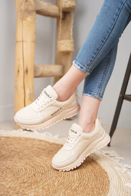 کتانی طبی زنانه ریبوک