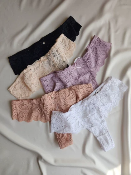 شورت زنانه بکلس تمام دانتل کد: 3845