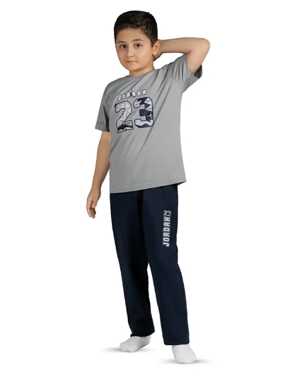 ست لباس راحتی پسرانه نیم آستین طرح jumper سیلکا