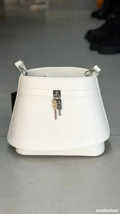 548 - 548 کیف ساده جیوان