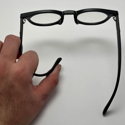 فریم عینک بلوکات طبی لویی ویتون مشکی tr90 نرم و سبک به همراه کاور پارچه ای و دستمال - عینک کار با کامپیوتر و موبایل