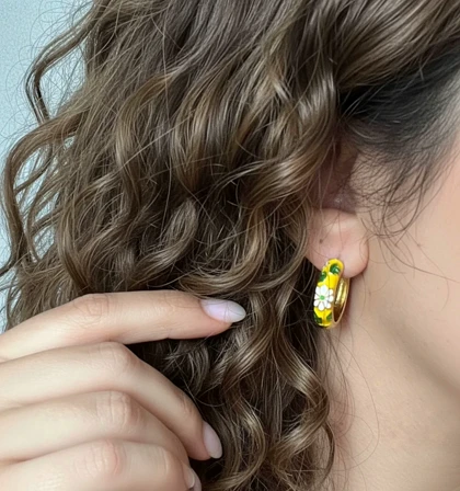گوشواره حلقه‌ای میناکاری