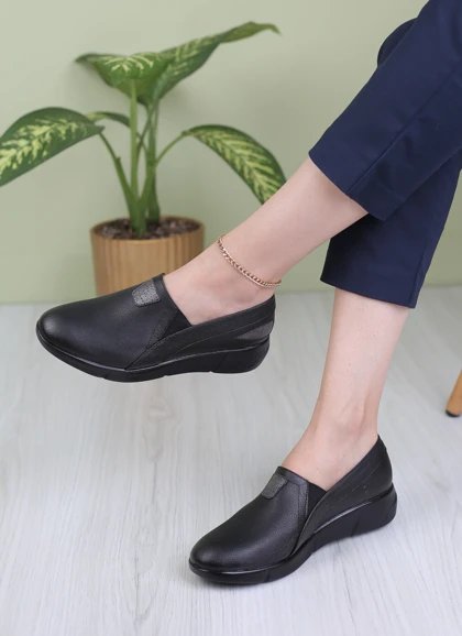 کفش پرسنلی زنانه امگا