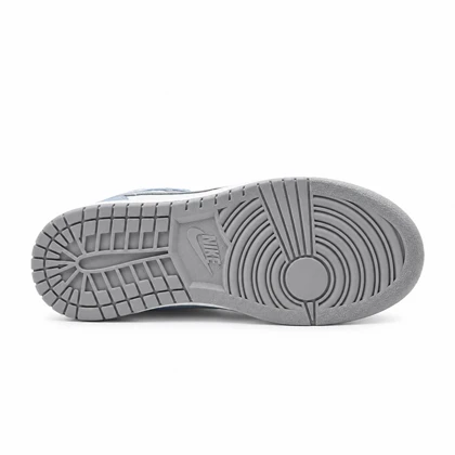 کفش و کتانی مردانه ساق‌دار مدل NIKE JORDAN 1 رنگ سفید طوسی کد 2426