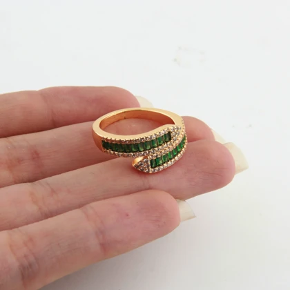 نیم ست دخترانه مدل میخی نگین‌دار