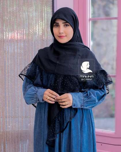 روسری توردار چین‌دار خال‌خالی مشکی