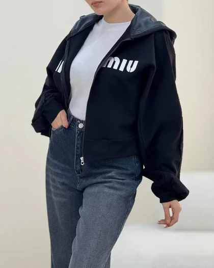 سویشرت میومیو