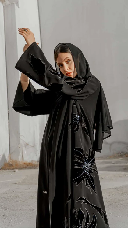 عبا وسیمه مشکی