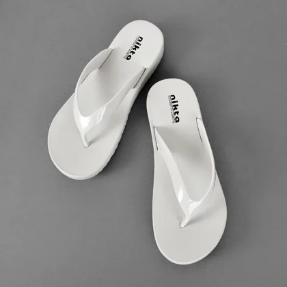 دمپایی زنانه نیکتا مدل لاانگشتی 2048