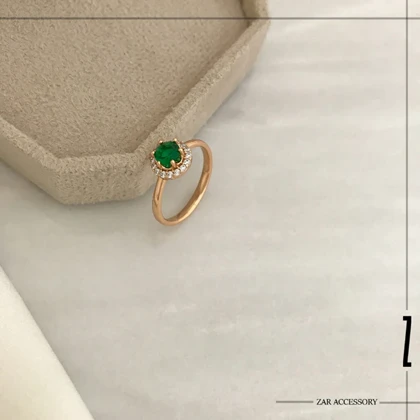 انگشتر نگین زمردی گرد