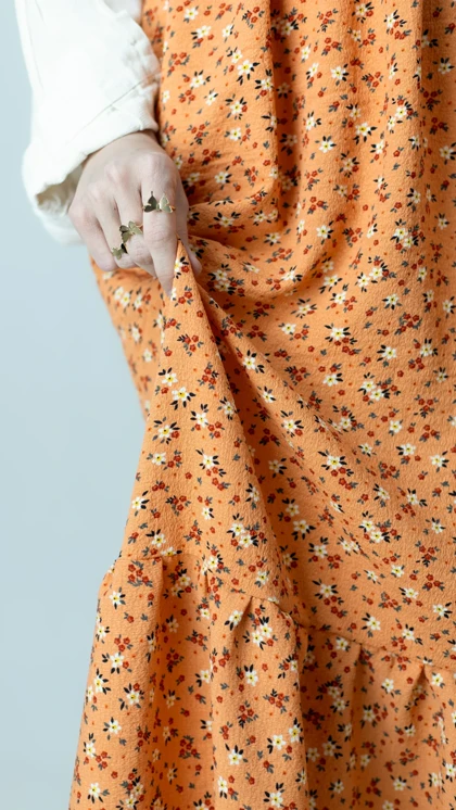 دامن گل‌گلی