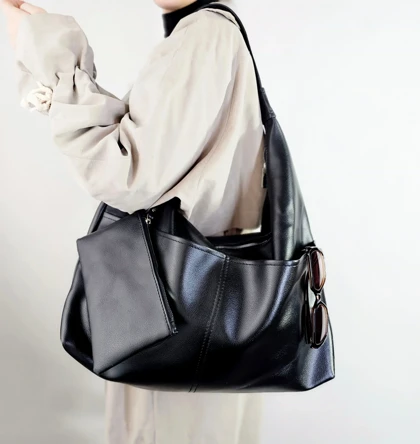 کیف دوشی زنانه مدل پرنیان کد 9400