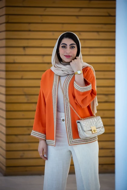 مانتو کرسپو کتی خرجکار کنفی