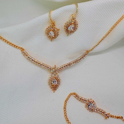 سرویس کامل برند شین مدل «اشک الماس» | نگین تک سولیتر با گارانتی 1 ساله