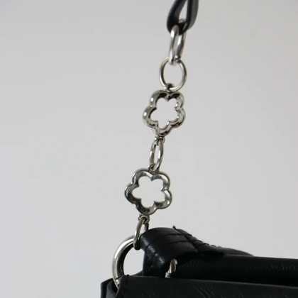 کیف زنانه دوشی مدل ویولا