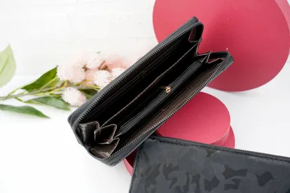 کیف پول زنانه
