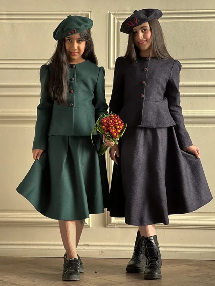 ست وکت ودامن نیکی تینیجری دکمه گلدوزی