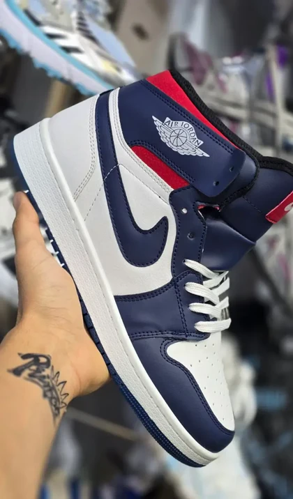 کتانی جردن وان ساق‌دار سرمه ای قرمز